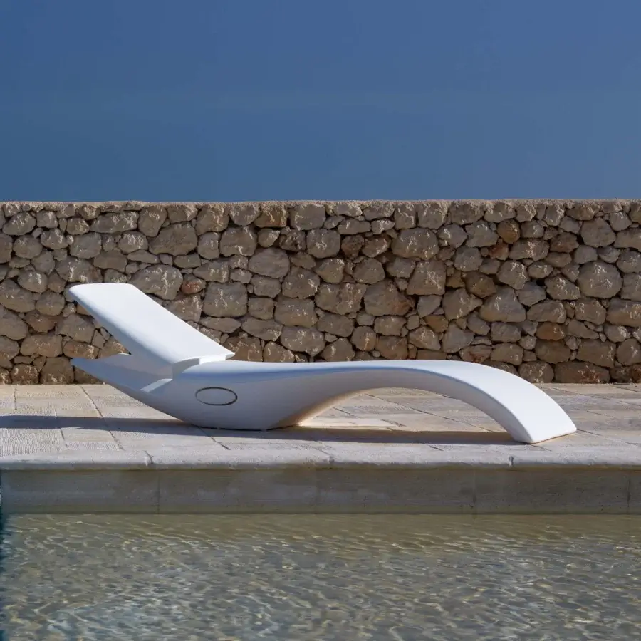 Exceptional MY YOUR Zoe Lounger, a white lounger crafted in Italy with durable Poleasy® shell and fully chromed metal devices with a glossy finish