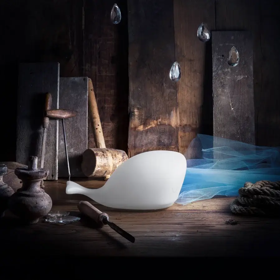 Superior MY YOUR Light Tales Moby lamp with organic whale form in translucent off-white material and smooth matte finish