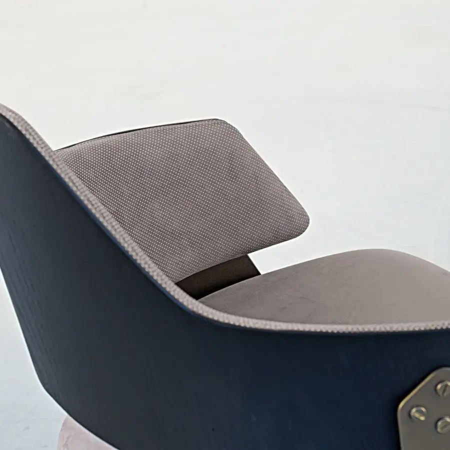 Exclusive Shake Chloe armchair with varnished steel, acrylic fibre upholstery and dark blue satin-finish ash plywood frame