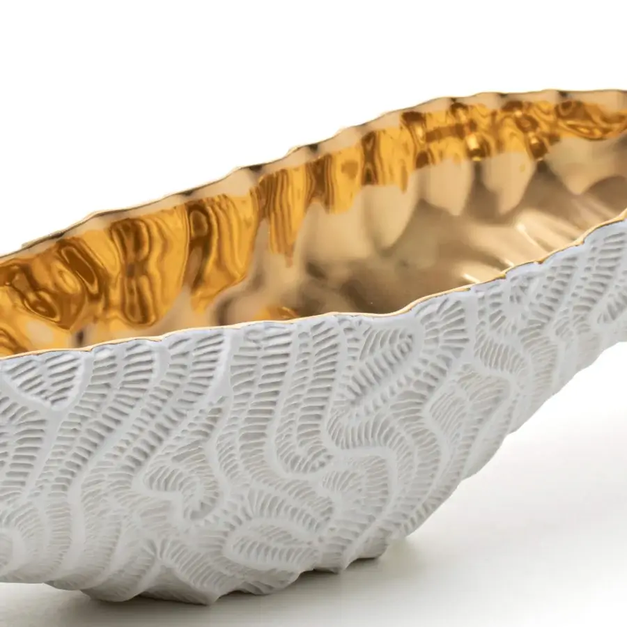 Distinguished FOS Ceramiche Coralreef centerpiece sculpted from white biscuit porcelain with luminous 23K gold finish