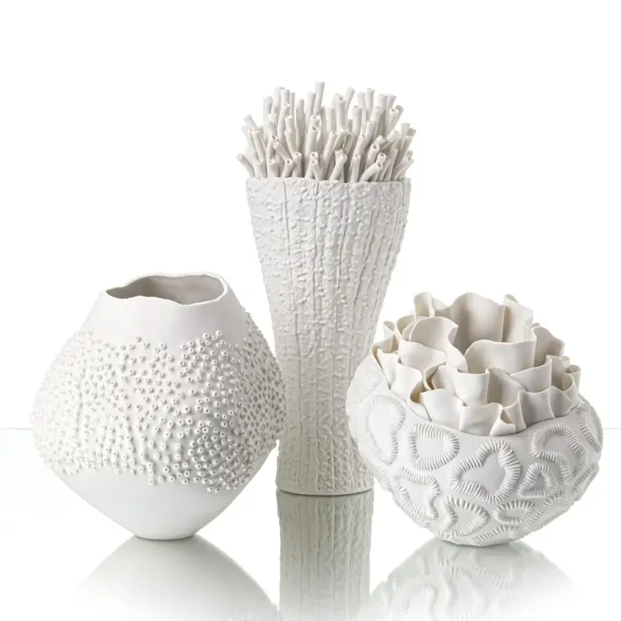 Distinguished FOS Ceramiche Oceania white vase crafted in Italian porcelain with layered chromatic effects and alternating matte glossy finish