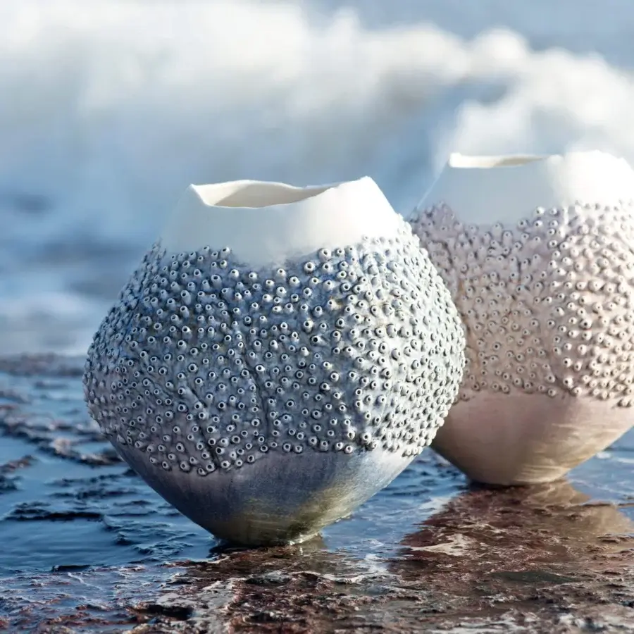 Superior FOS Ceramiche Oceania pink vase crafted in porous Italian porcelain with coral-like texture and gradient finish