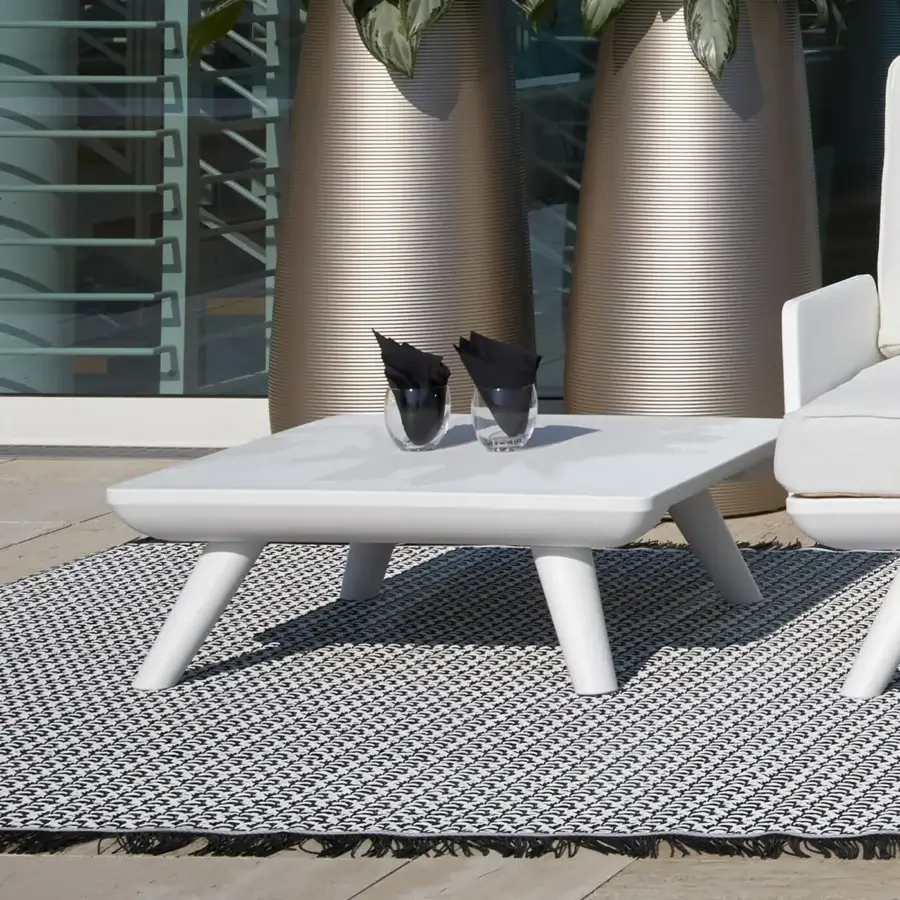 Elegant MY YOUR Samurai coffee table crafted in recyclable Poleasy® with a smooth matte white finish
