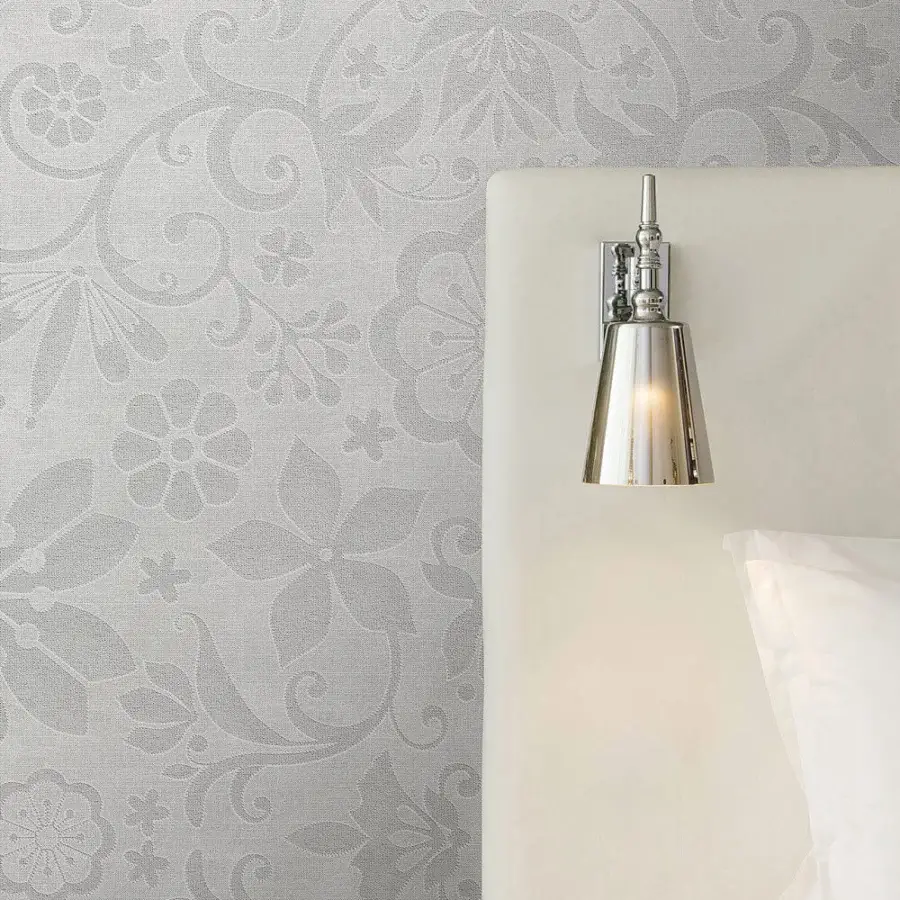 Distinguished LondonArt Amsterdam wallpaper exhibits light gray floral patterns with subtle texture and top-stitched detail