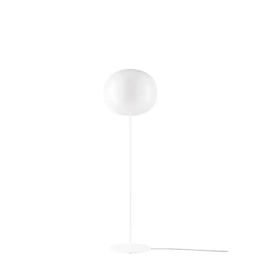 Superior Lodes Volum floor lamp with a glossy white blown glass diffuser and matte white metal base and stem