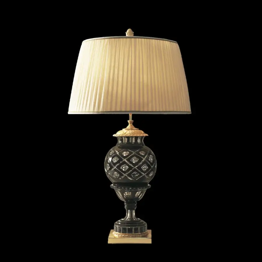 Traditional Laudarte Tibet table lamp with black crystal, bronze casting and radiant 24K gold-plated finish