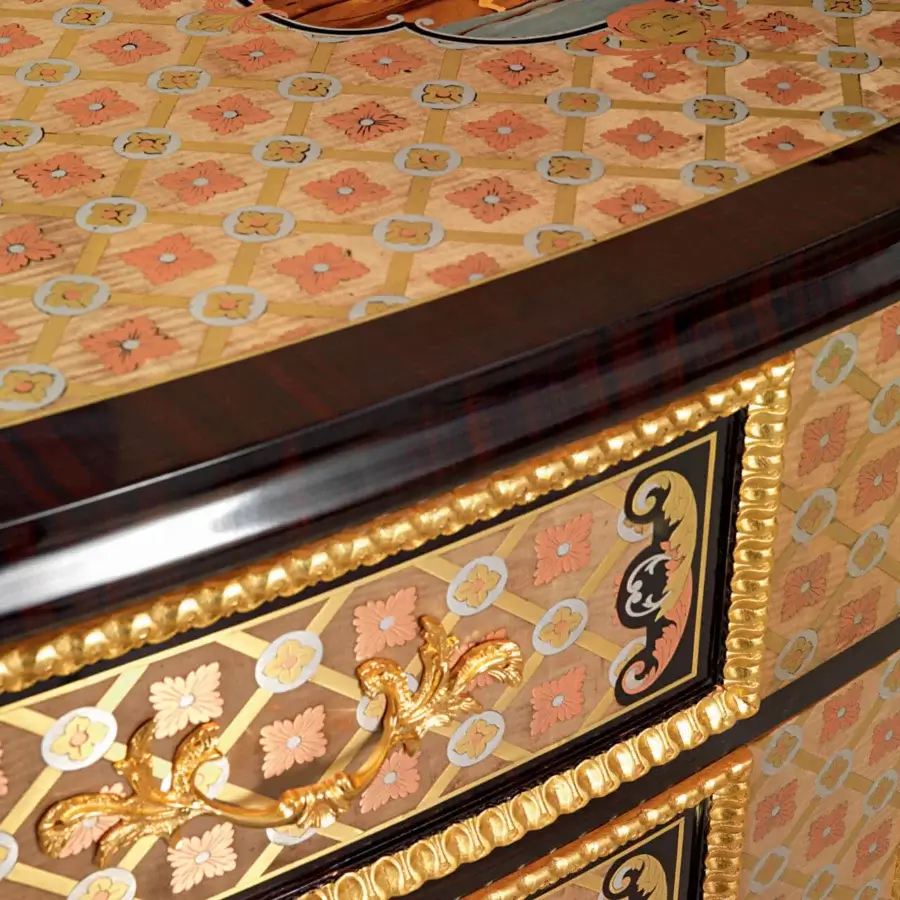 Superior Zanaboni W020 sideboard crafted in high-gloss ebony with gold and peach floral inlays plus ornate gilded carvings