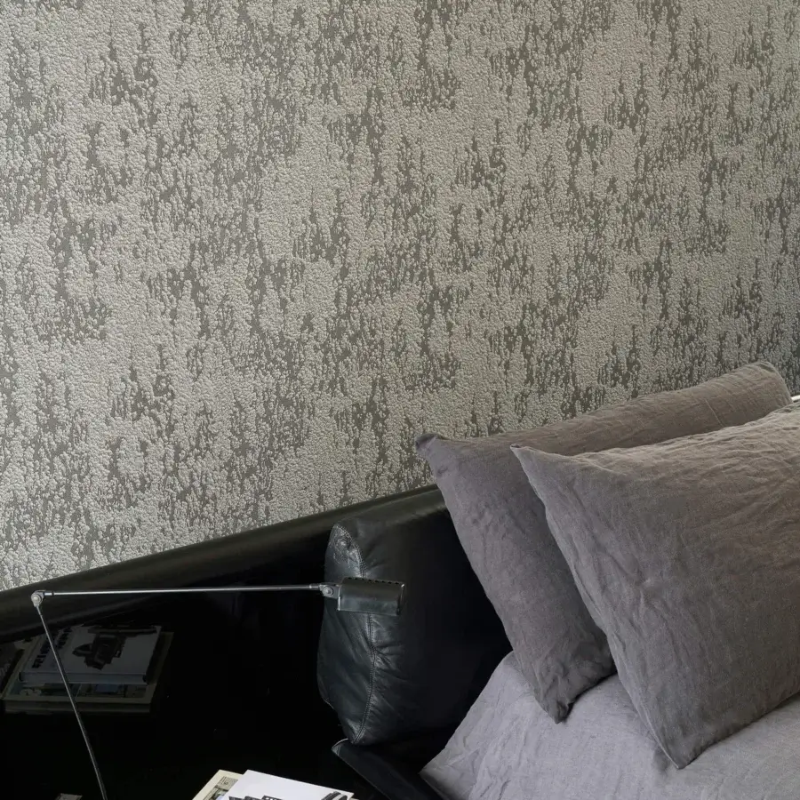 Exceptional Wall&Decò Mose wallpaper with abstract organic patterns in muted gray and durable vinyl surface