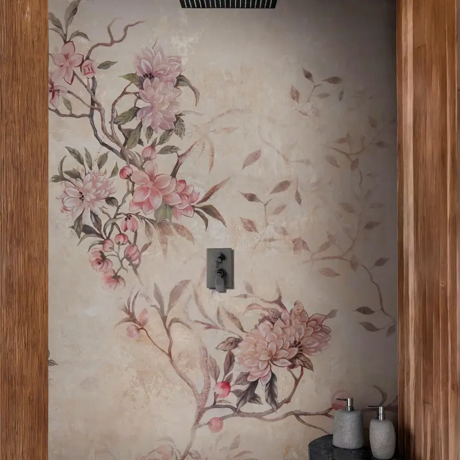 Captivating Wall&Decò Dalida wallpaper with gracefully unfolding floral design in beige and rose tones and matte finish