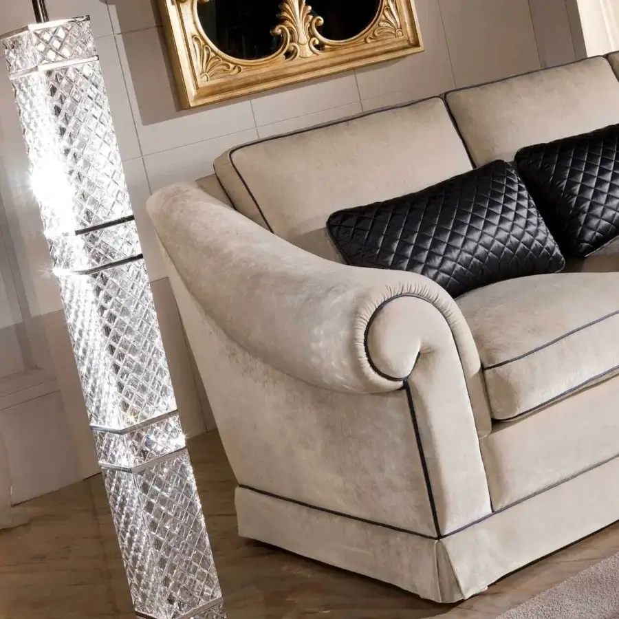 Superior Zanaboni Portofino sofa built in woven light beige textile with delicate blue trim and quilted black cushions