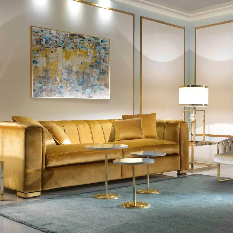 Stunning Zanaboni Magritte sofa with sumptuous golden-yellow velvet padding and discreet gold-finish metal feet