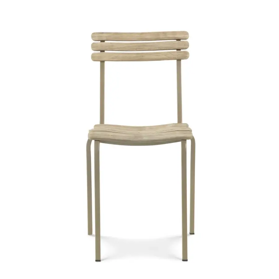 Architectural Ethimo Laren chair with light wood slats and a matte neutral beige metal frame crafted in Italy