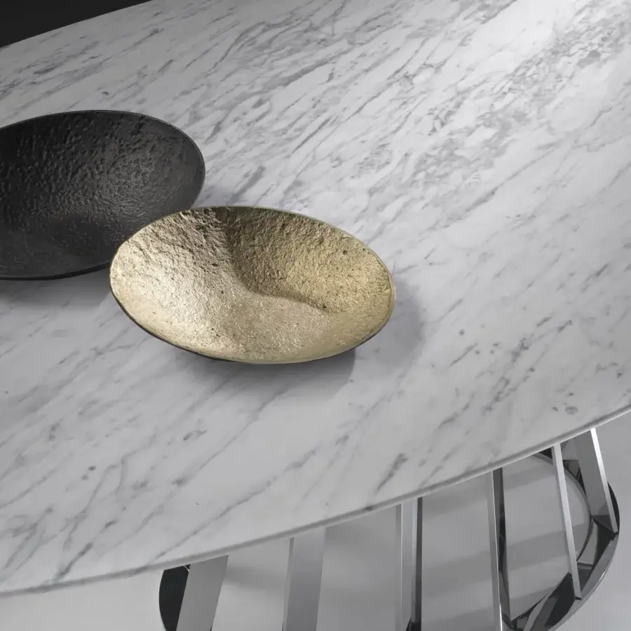 Distinguished Zanaboni Ray table with white and grey veined marble top and curved bronzed metal base