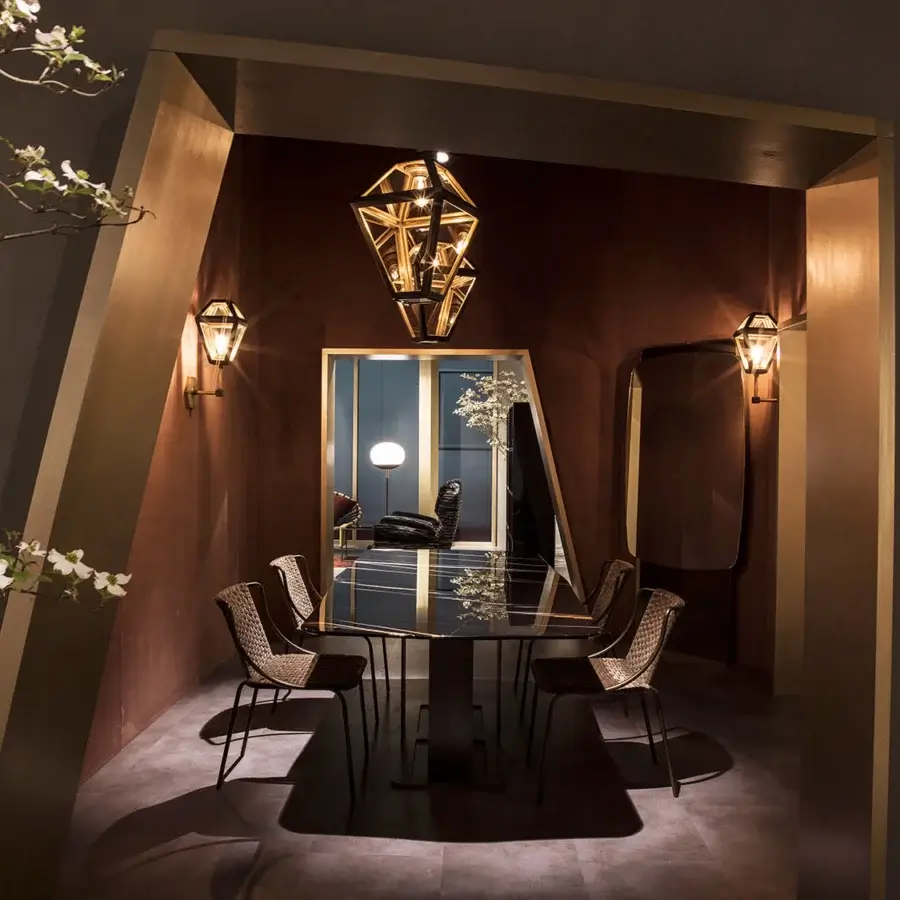 Exceptional Zanaboni Romance table crafted in black Sahara marble with a bronzed brass base and glossy finish