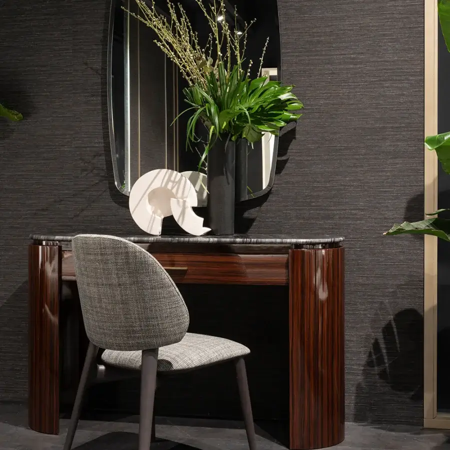 Exceptional Zanaboni Bea dresser built with striped glossy rosewood and a marble top with a black lacquered base
