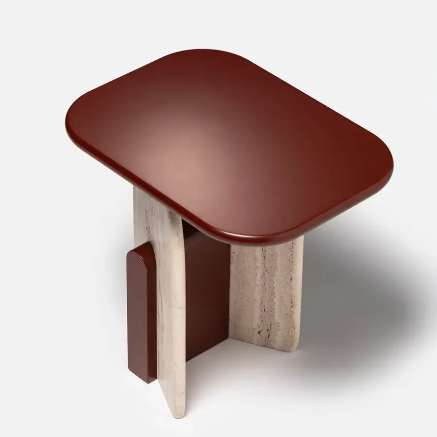 Distinguished Carpanese Home Slabs side table crafted in reddish-brown and light beige vertically-grained stone with glossy finish