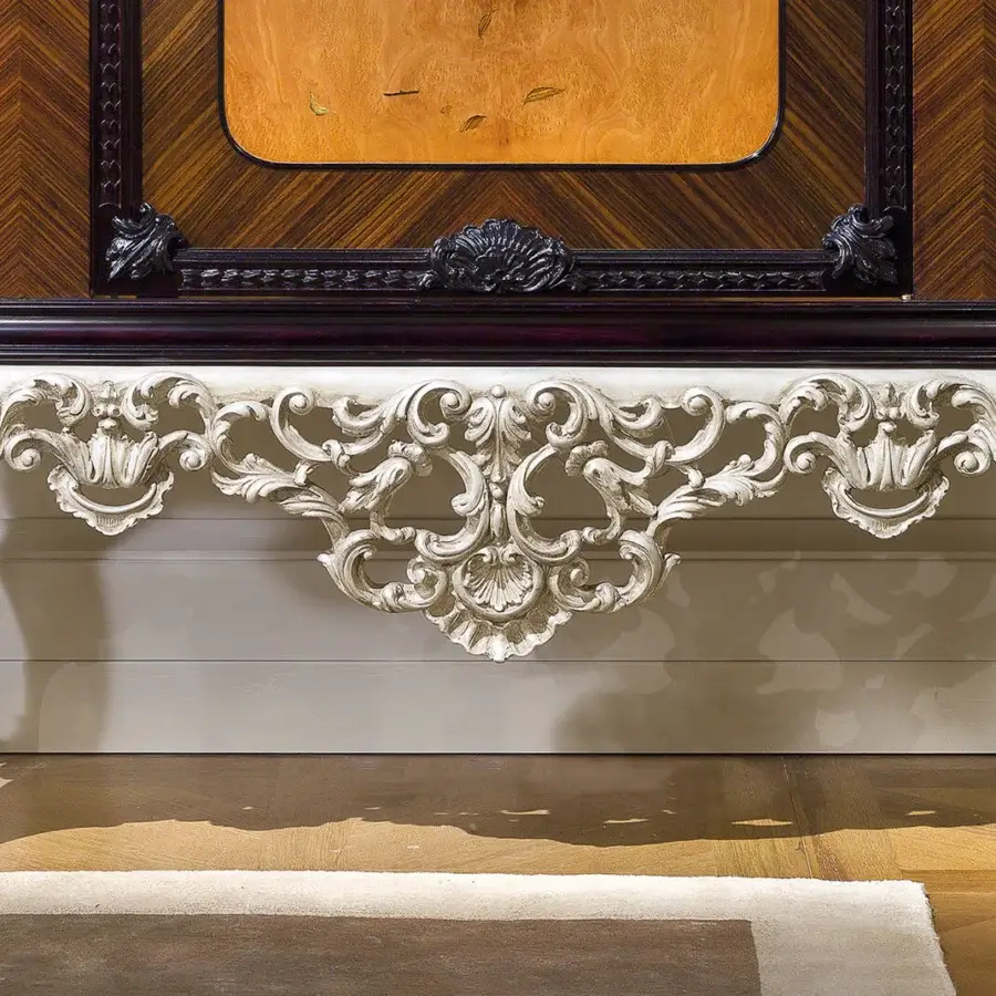Distinguished Provasi 1322 bar cabinet crafted in Palissander wood with platinum silver and reddish-brown gloss finish and hand-carved motifs
