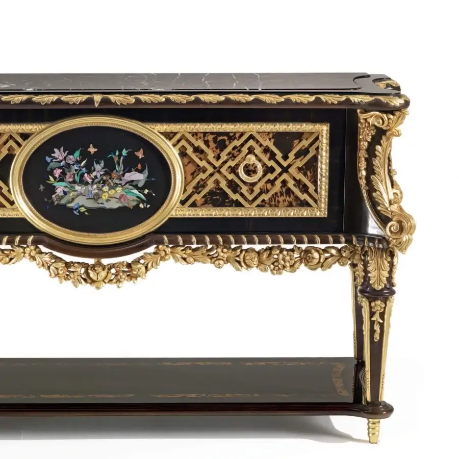 Lavish Armando Rho A1412 sideboard crafted in ebony amara and turtle shell with glossy finish