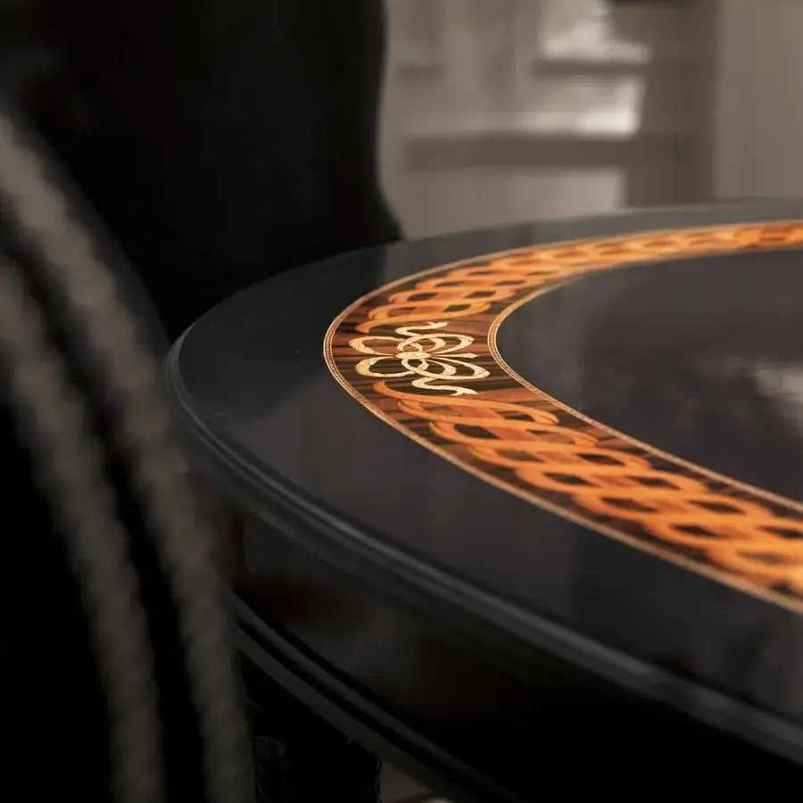 Distinguished Provasi 2913 extendable table crafted in Mahogany and luminous Citronnier with woven wood inlay and glossy finish