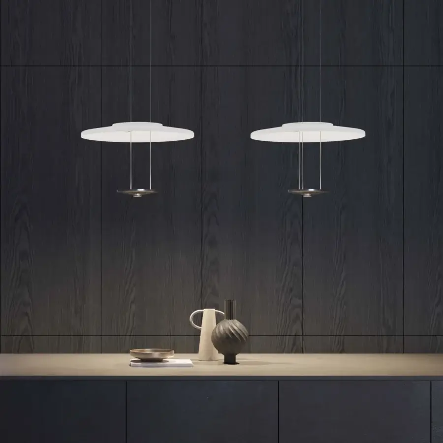 Elegant Vistosi Dione suspension lamp crafted in Italy with overlapping glass discs and a brushed silver-toned metallic core with matte white finish
