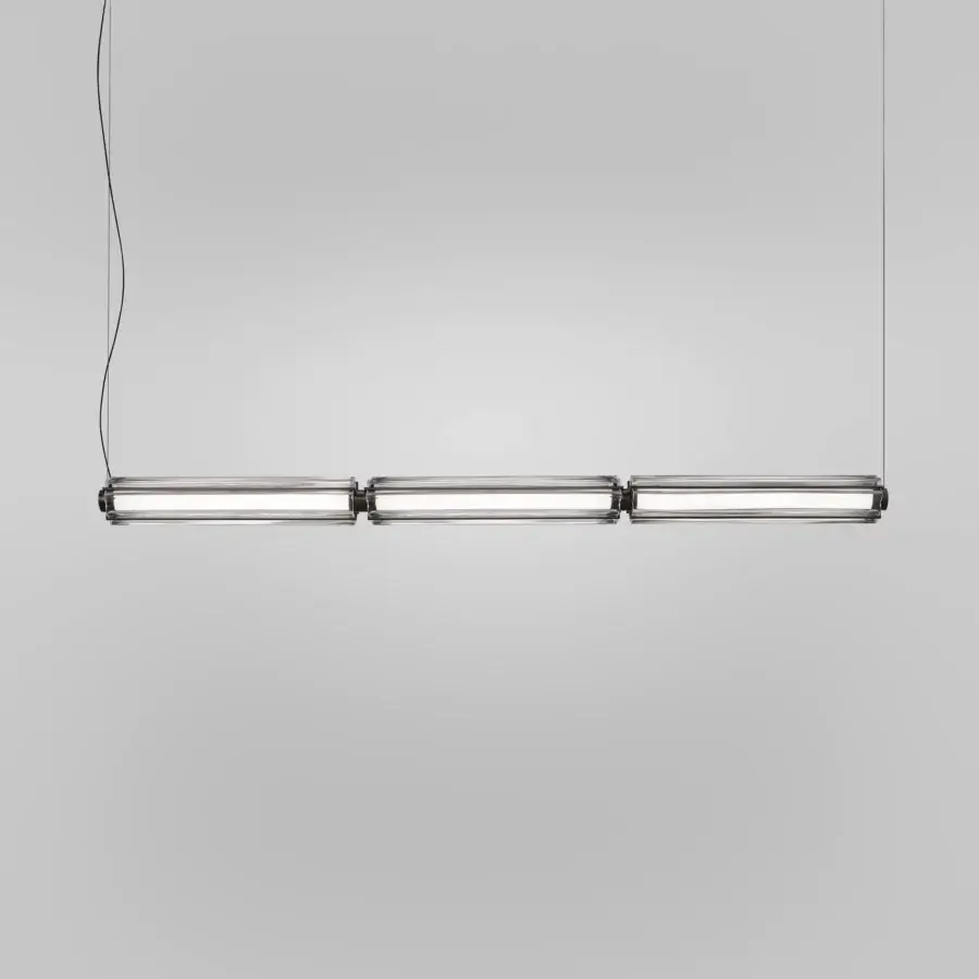 Exceptional Vistosi Jeff Suspension Lamp crafted in crystal and metal with polished glossy silver finish
