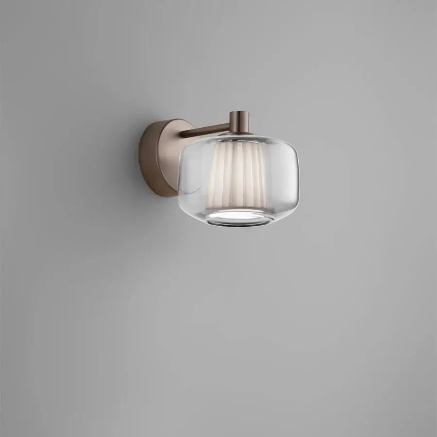 Superior Vistosi Plissé wall lamp with sinuous blown glass and satin bronze-tone metal crafted in Italy
