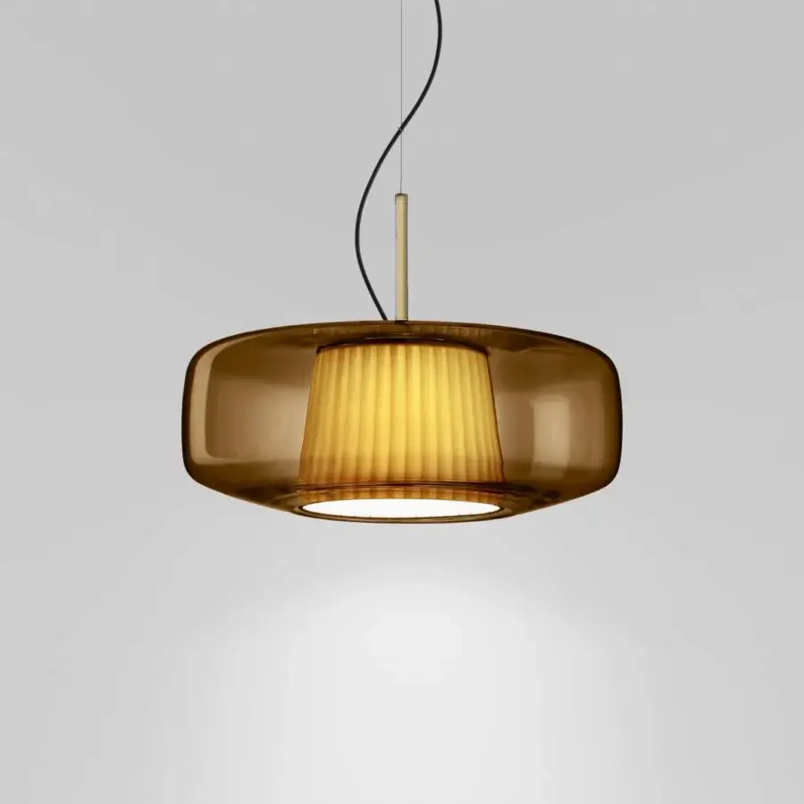 Superior Vistosi Plissé suspension lamp with warm amber-toned blown glass and golden-yellow textured inner shade crafted with refined metal finishes