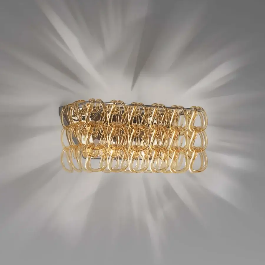 Superior Vistosi Giogali wall lamp crafted in interconnected rings of shimmering Murano glass with gold finish