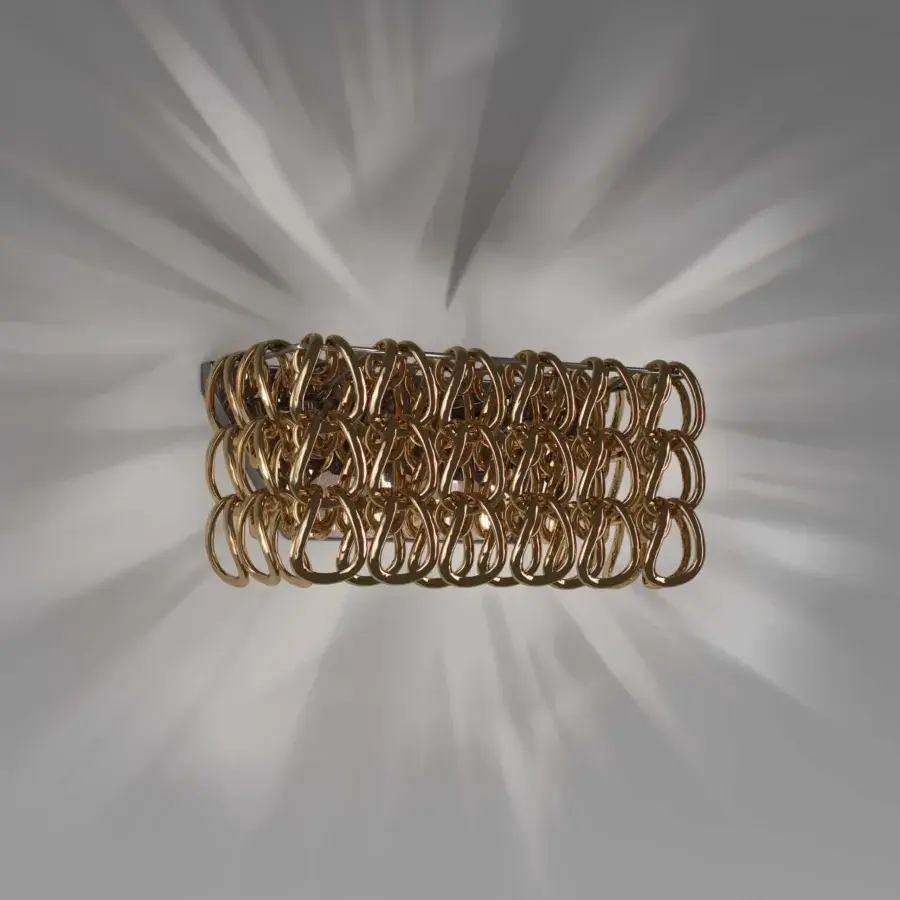 Superior Vistosi Giogali wall lamp crafted with interconnected links of shimmering gold-tone Murano glass and textured surface