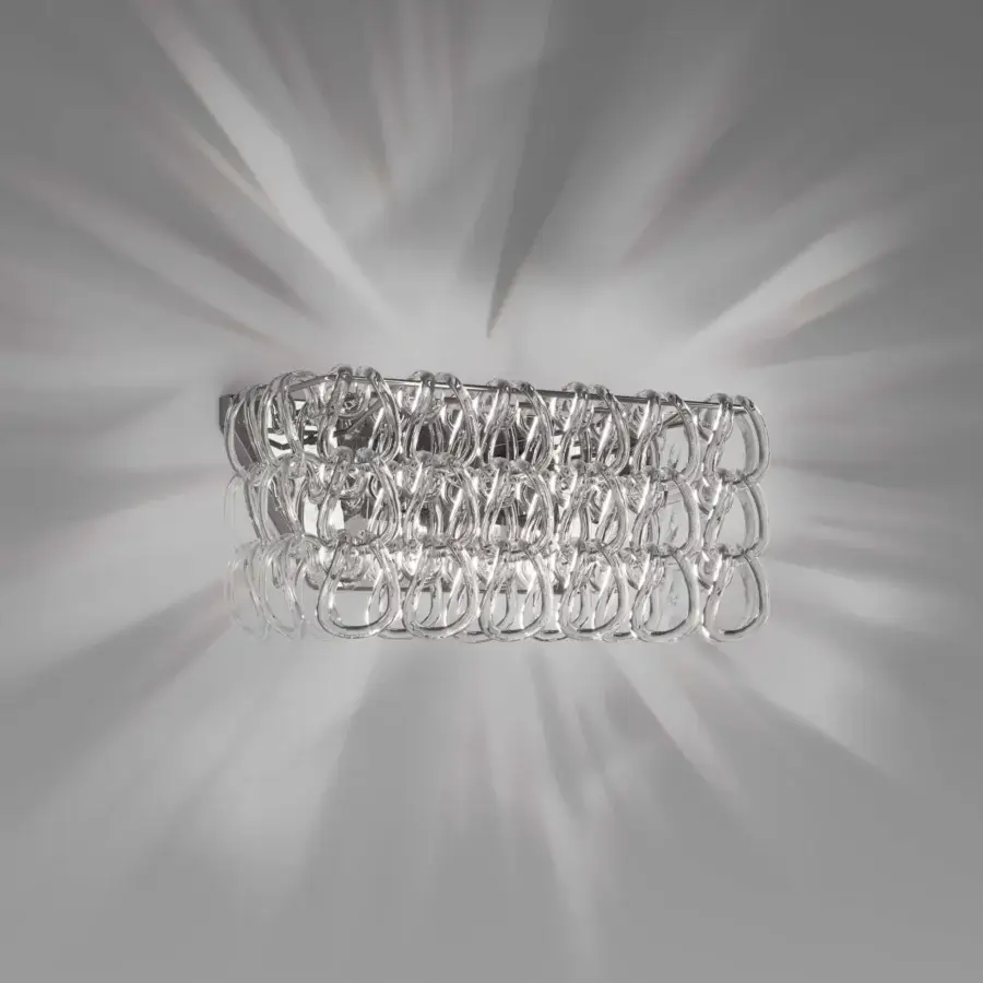Exclusive Vistosi Giogali wall lamp crafted with interconnected links of shimmering Murano glass in polished silver finish