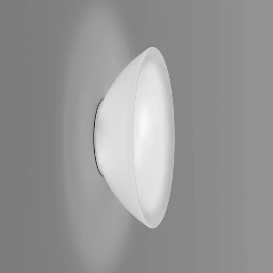 Distinguished Vistosi Infinita wall lamp crafted in Murano glass with satin finish and uniform white coloration