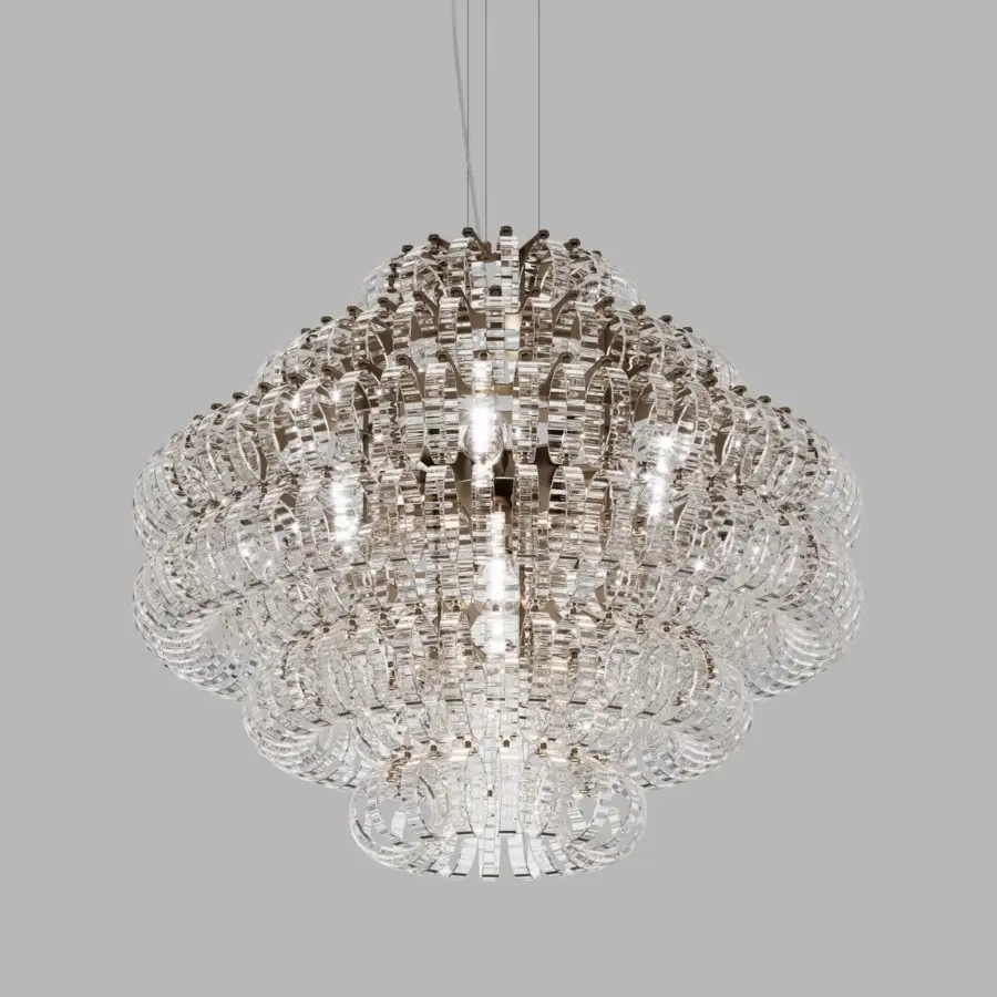 Exceptional Vistosi Ecos suspension lamp crafted in clear hand-blown Murano glass with rigadin texture and glossy finish