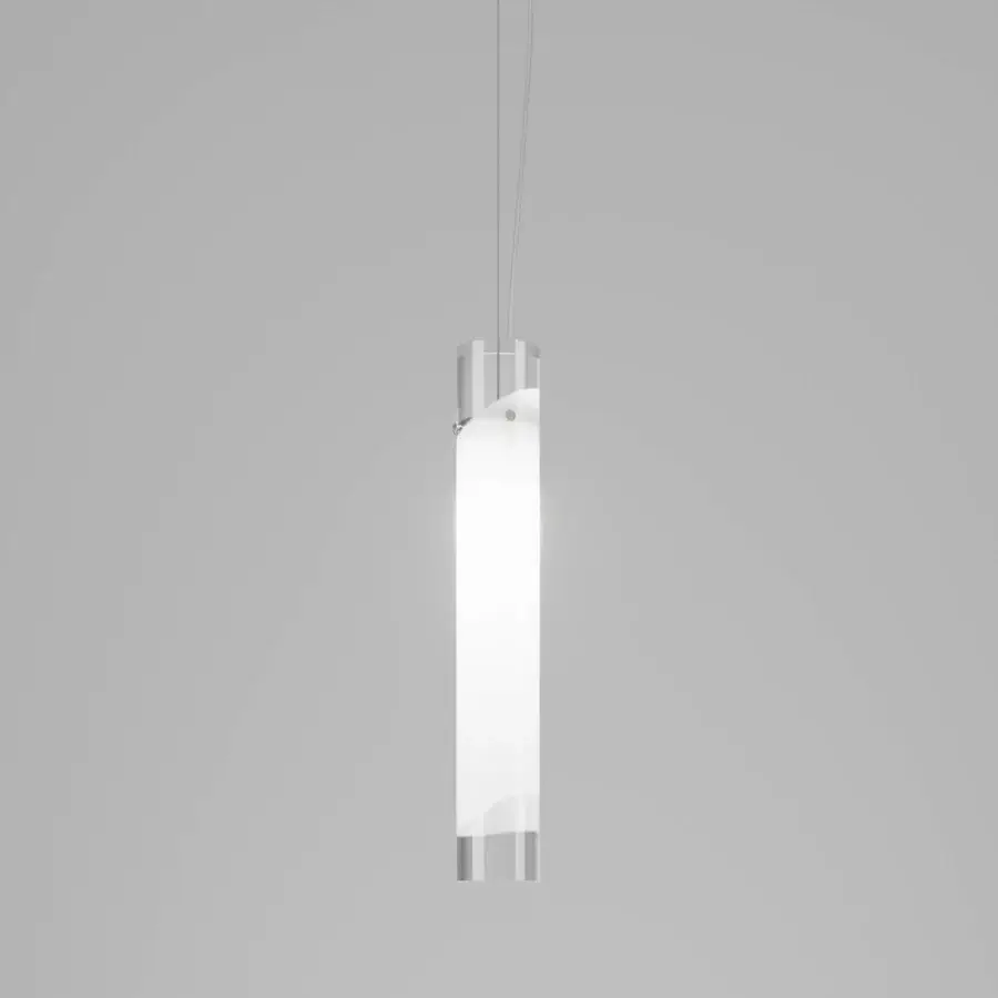 Superior Vistosi Lio suspension lamp, a handcrafted fixture in crystal and milky-white glass with a satin finish