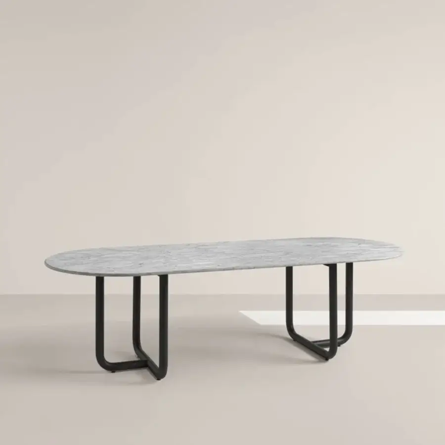 Superior Dainelli Studio Frag Paipu dining table with elegant marble and matte black steel crafted in Italy