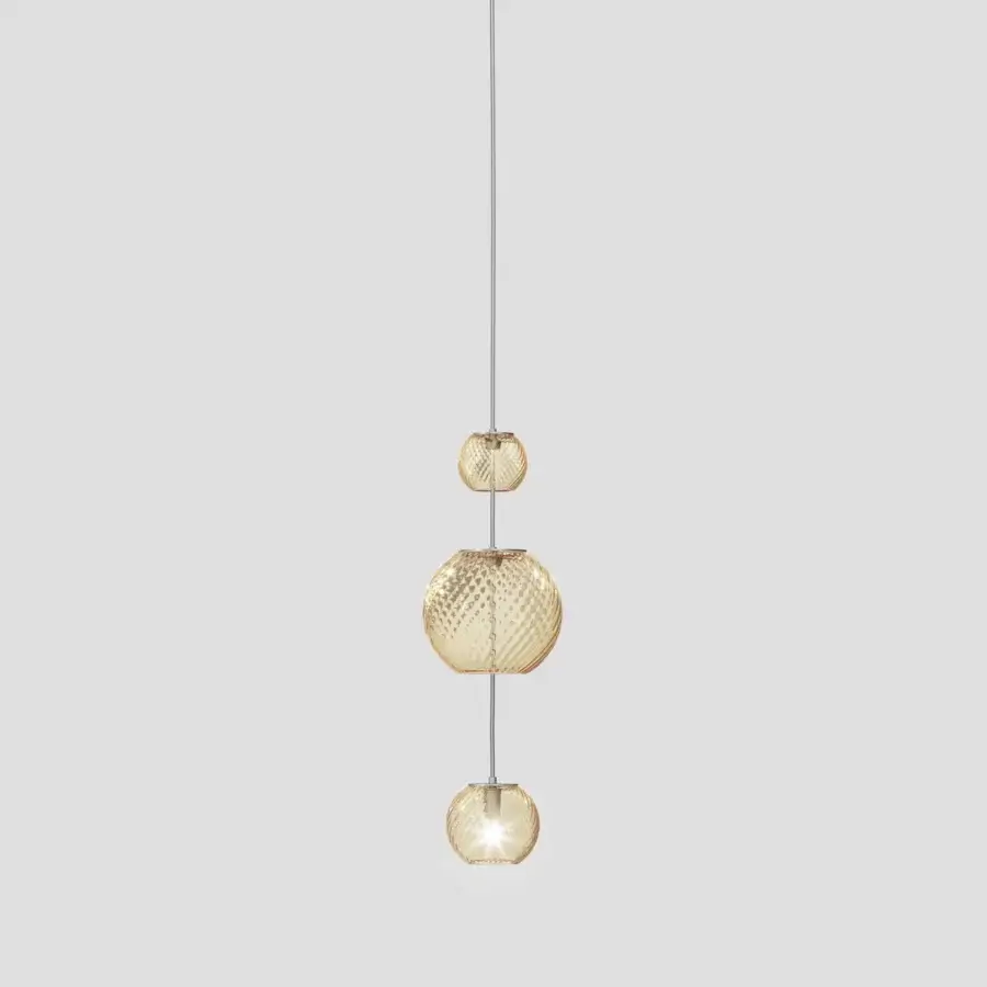 Luxury Vistosi Oto suspension lamp crafted in warm amber Murano glass with a signature rigadin finish for elegant illumination