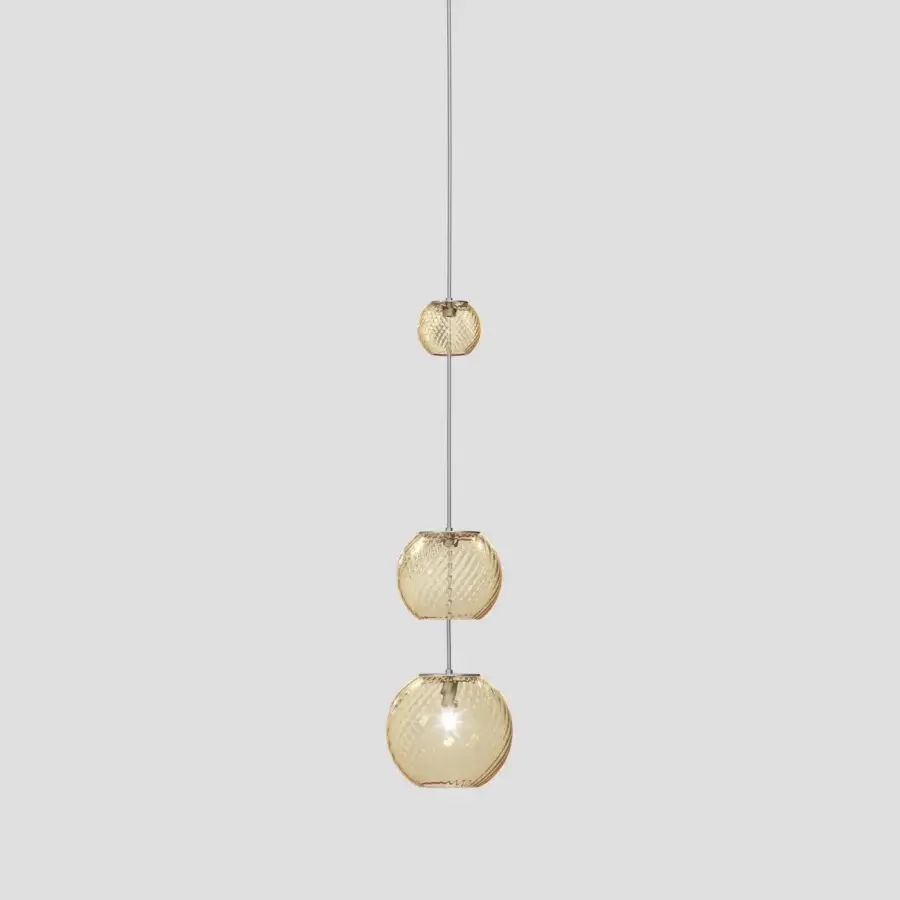 Luxury Vistosi Oto suspension lamp crafted in golden amber Murano glass with delicate rigadin finish