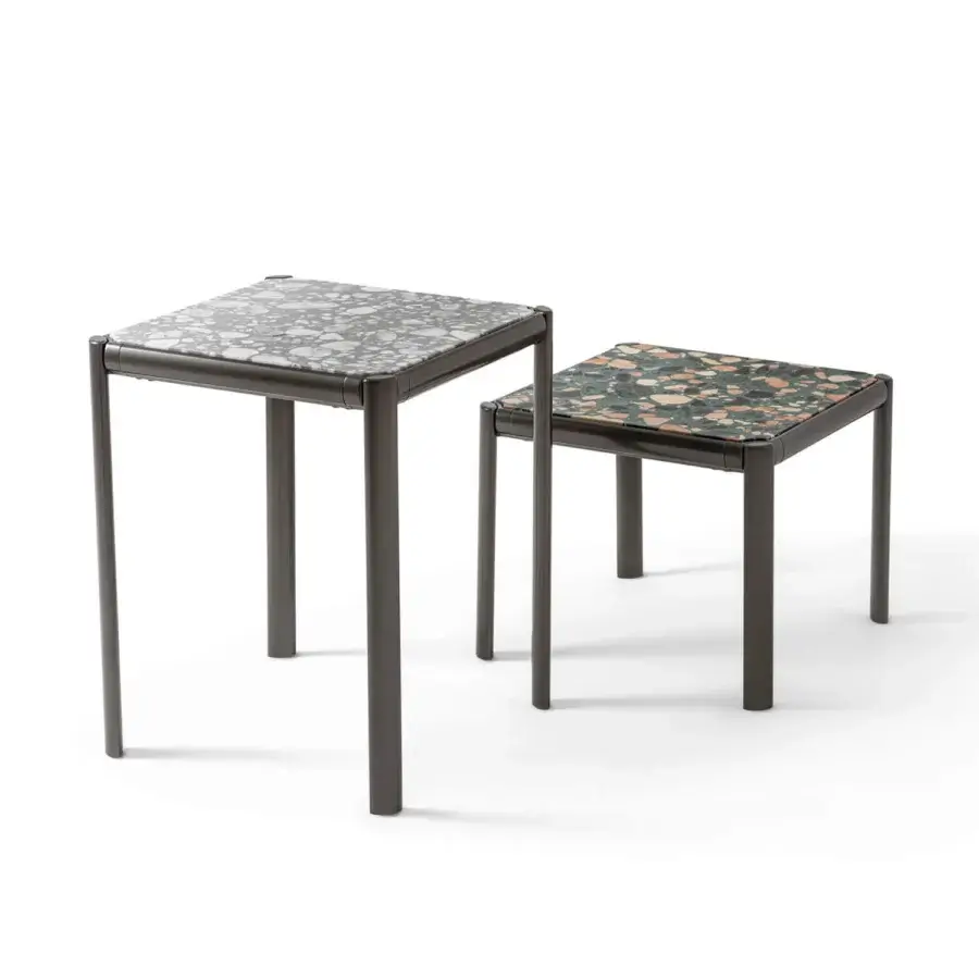 Superior Giorgetti Aldìa side table with dark gray painted metal and speckled Palladiana marble top