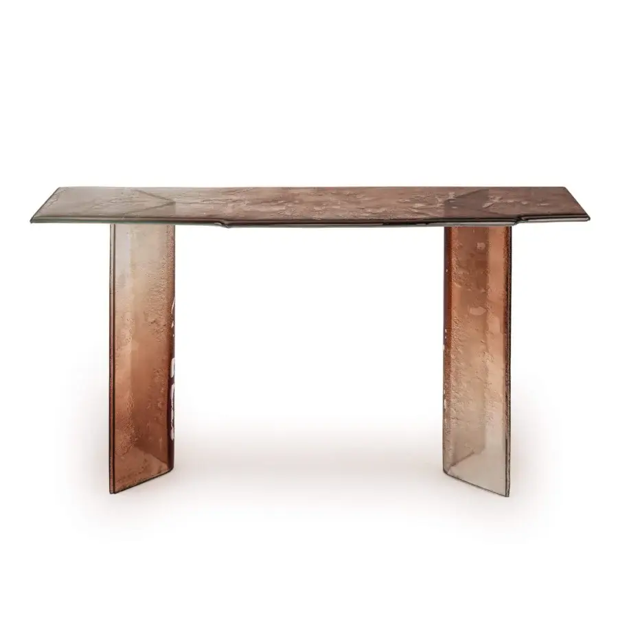 Exceptional Arte Veneziana Paganelo console crafted from molten Murano glass with amber and transparent gradient varnish plus partial silvering