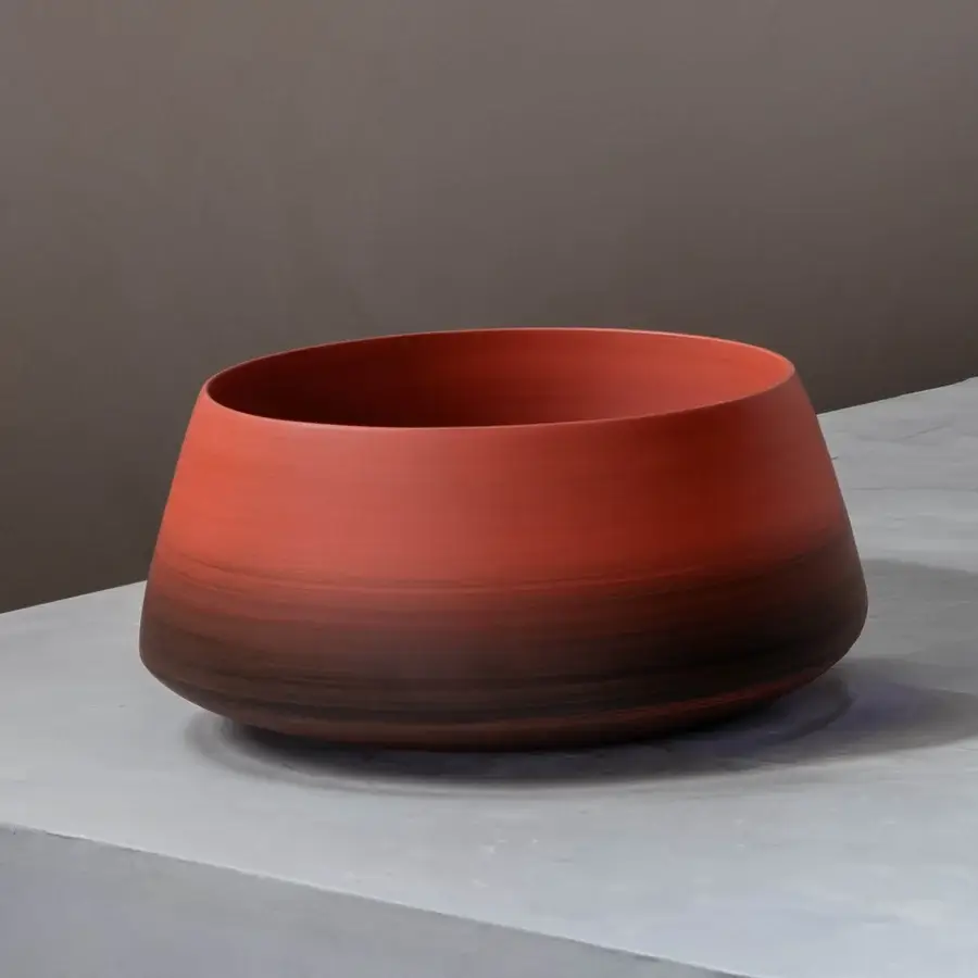 Captivating Rina Menardi Mono Vase, decorative accent crafted in Italy with a gradient from reddish-orange to brownish-red and a matte finish