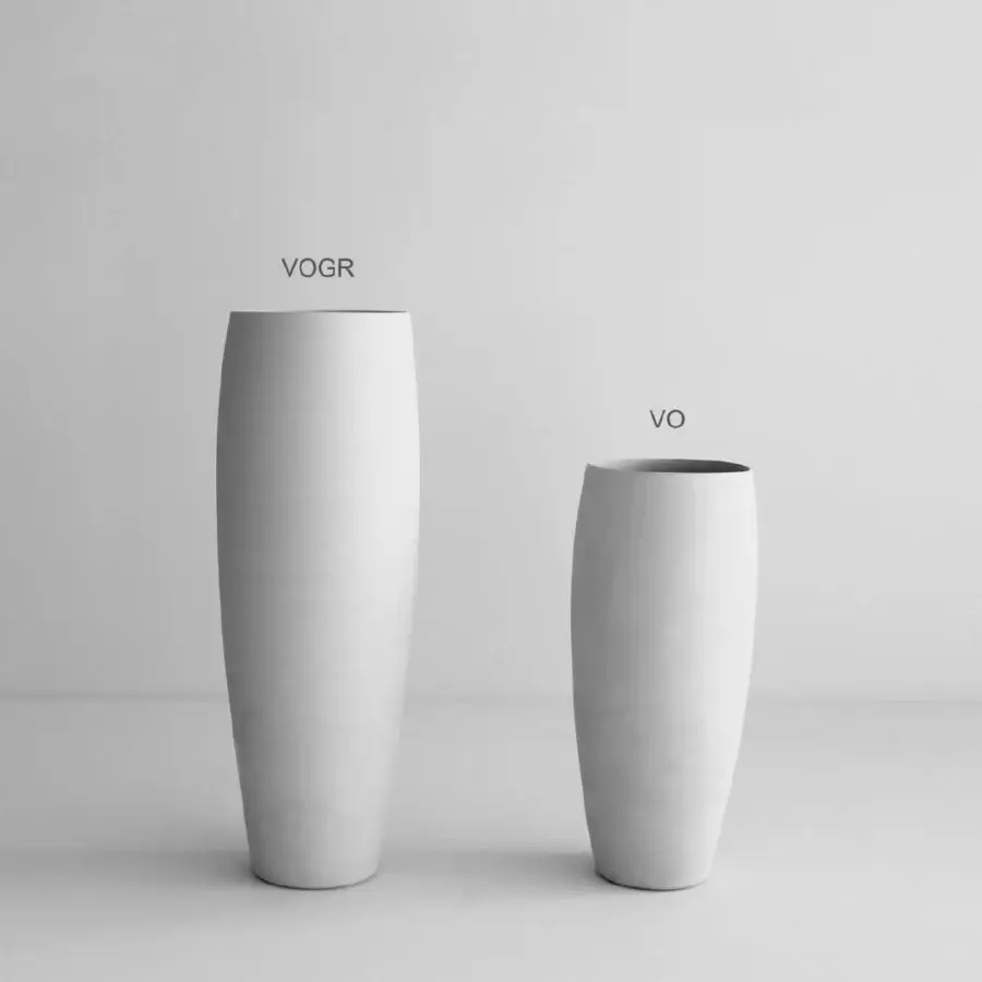 Exclusive Rina Menardi Vasi Ovali vases crafted in Italy with pale grey ceramic and smooth matte finish