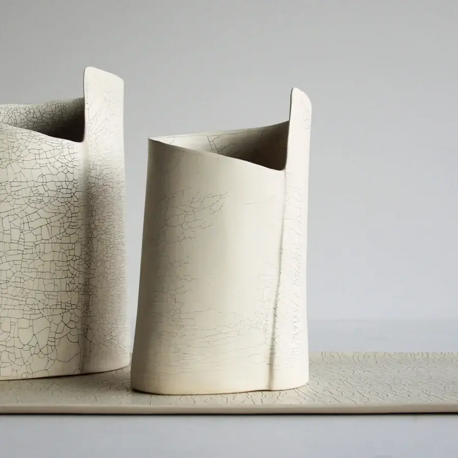 Exclusive Rina Menardi Vassoi Rettangolari centerpiece tray in off-white ceramic with uniquely textured matte crackle finish