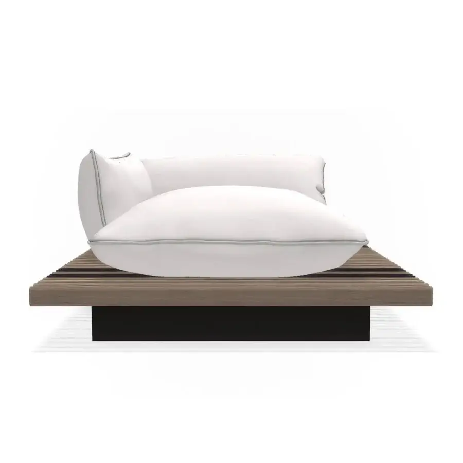 Sophisticated Giorgetti Apsara chaise lounge with carob powder-coated aluminum and Afrormosia wooden slats, featuring waterproof fabric upholstery