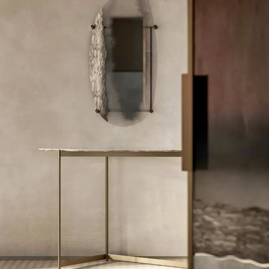 Distinguished Arte Veneziana Ferret console built with burnished brass metal and extra-clear glass with Miage finish