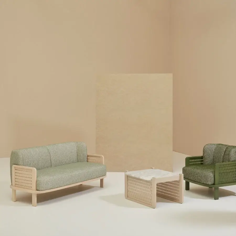 Distinctive Billiani Raquette coffee table built in Italy with a textured lattice detail and satin sheen wood frame
