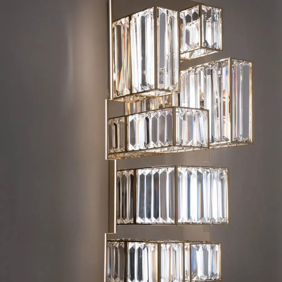 Superior Patrizia Garganti Gisele wall lamp built in polished brass with illuminated clear faceted glass blocks