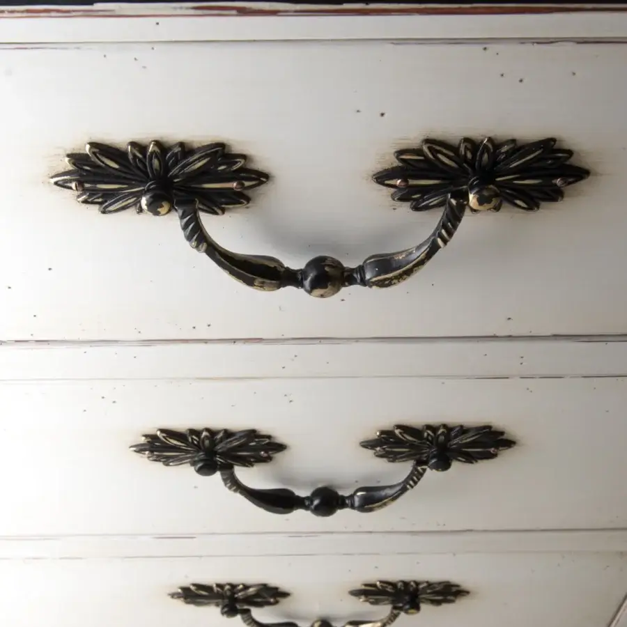 Elegant Faber Mobili Clarisse dresser built in solid wood with distressed white paint and curved drawer pulls