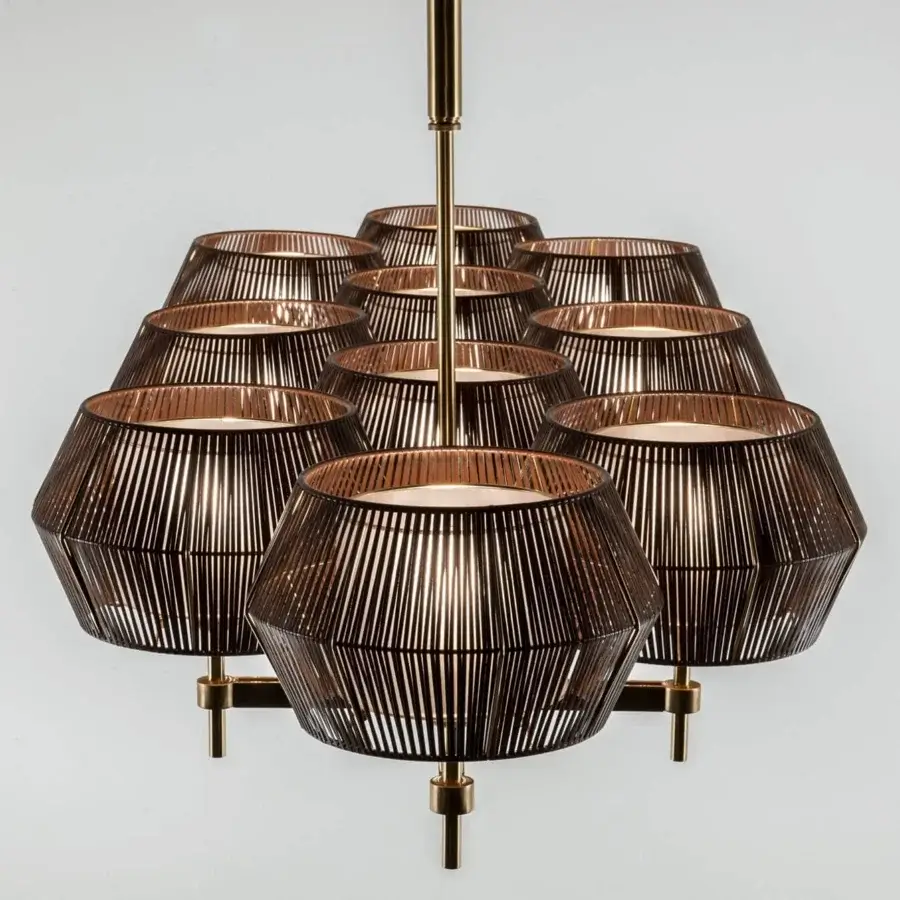 Superior Patrizia Garganti Novecento lamp crafted in metal with satin finish and warm gold tones