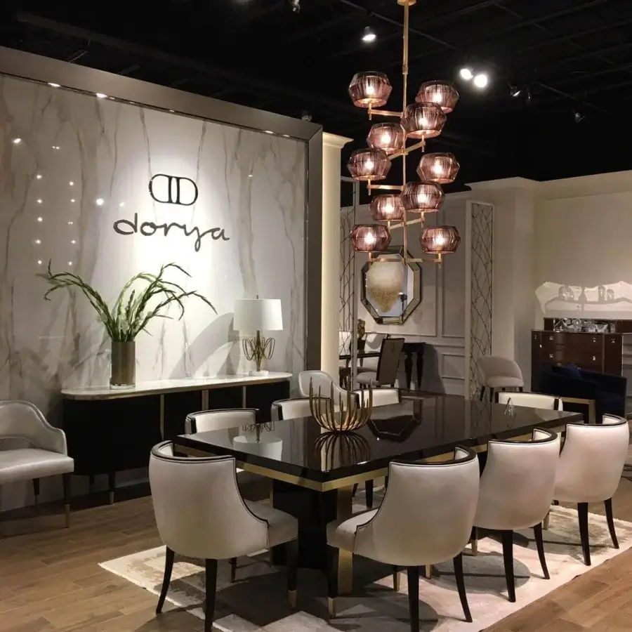 Exceptional Patrizia Garganti Novecento vertical suspension lamp with eight translucent amber shades and satin gold-toned metal structure