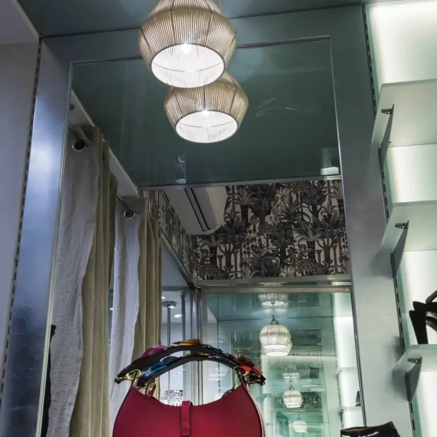 Exceptional Patrizia Garganti Novecento wall lamp with sculptural lampshade crafted in white string exhibiting quiet movement