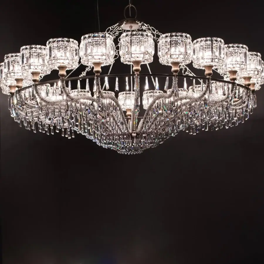 Exceptional Patrizia Garganti Ophelia chandelier crafted in clear crystal and polished silver-tone metal with cascading pendants